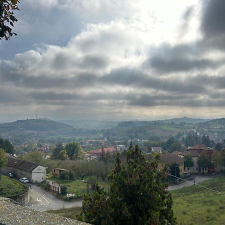 L'Incanto Casa Vacanze Montegrosso dʼAsti Kültér fotó