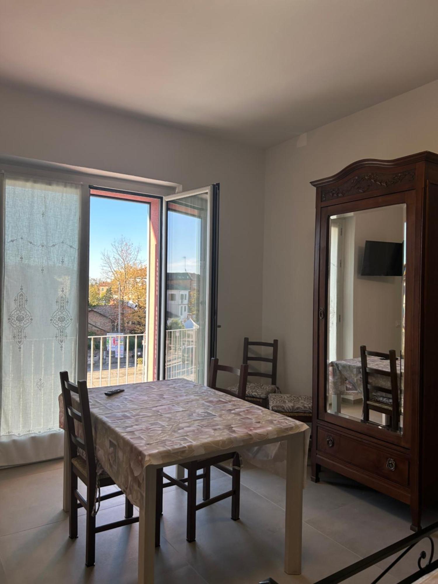 L'Incanto Casa Vacanze Montegrosso dʼAsti Kültér fotó