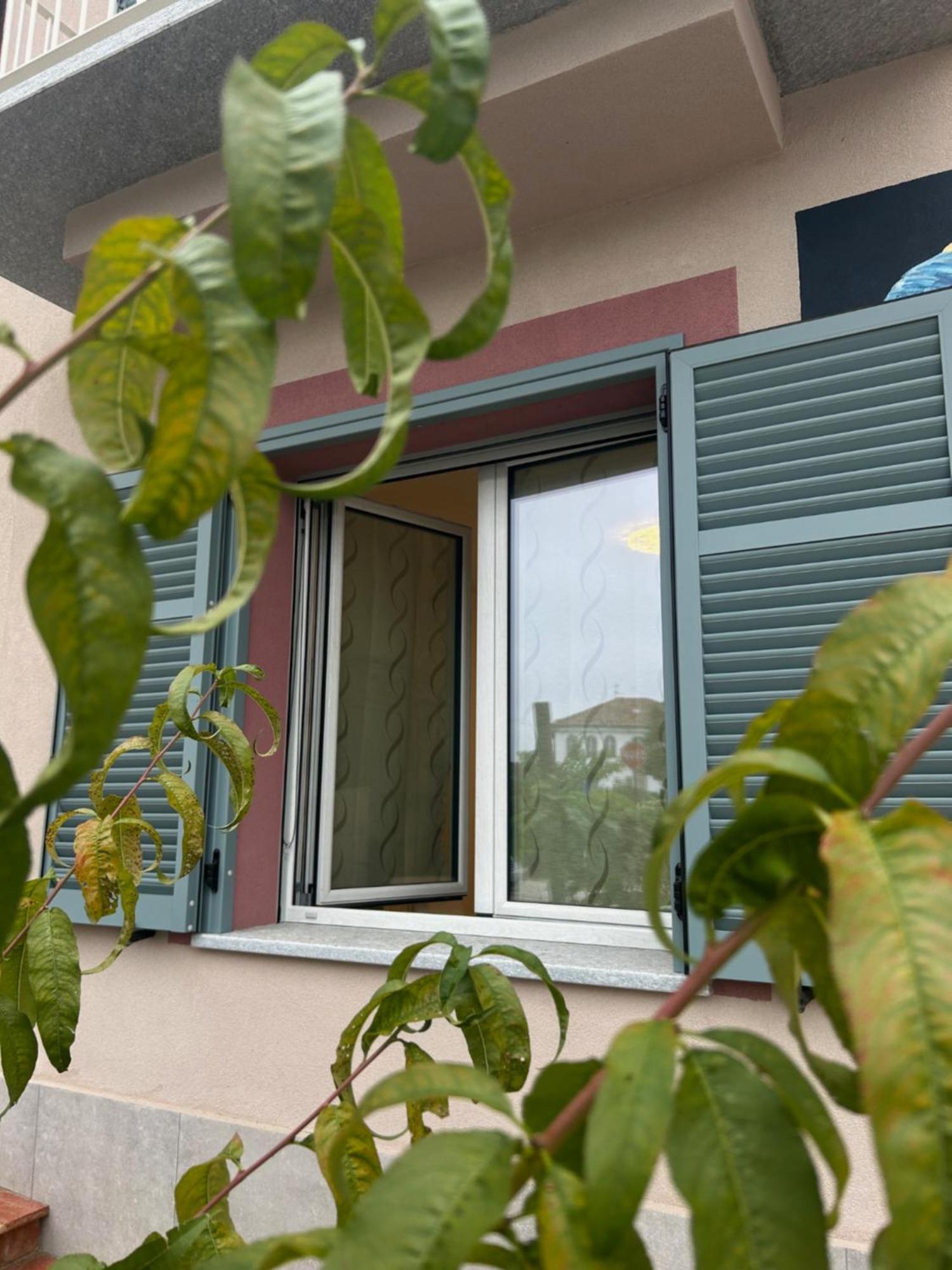L'Incanto Casa Vacanze Montegrosso dʼAsti Szoba fotó