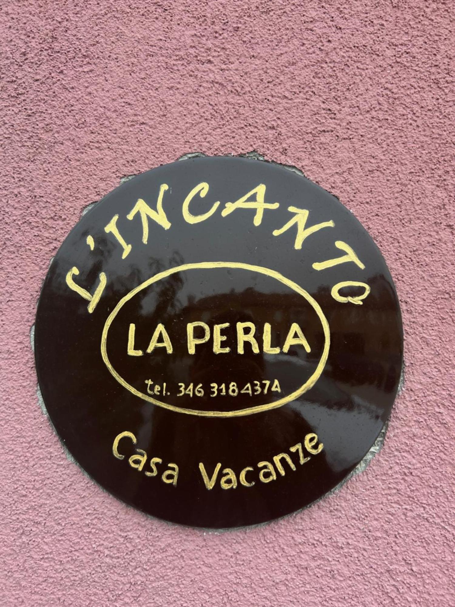 L'Incanto Casa Vacanze Montegrosso dʼAsti Szoba fotó
